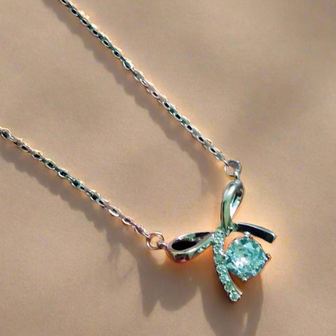 Bow Infinity diamond Pendant necklace